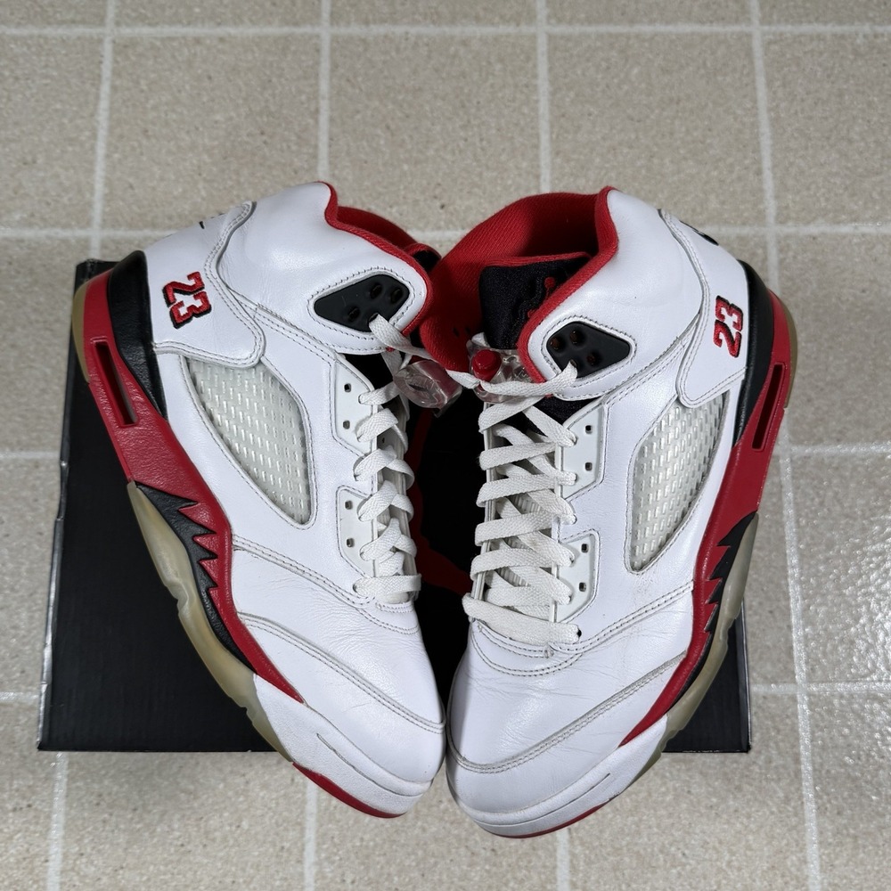 Air Jordan 5 Fire Red Black Tongue (2025) Men's Size 9 HQ7978-101